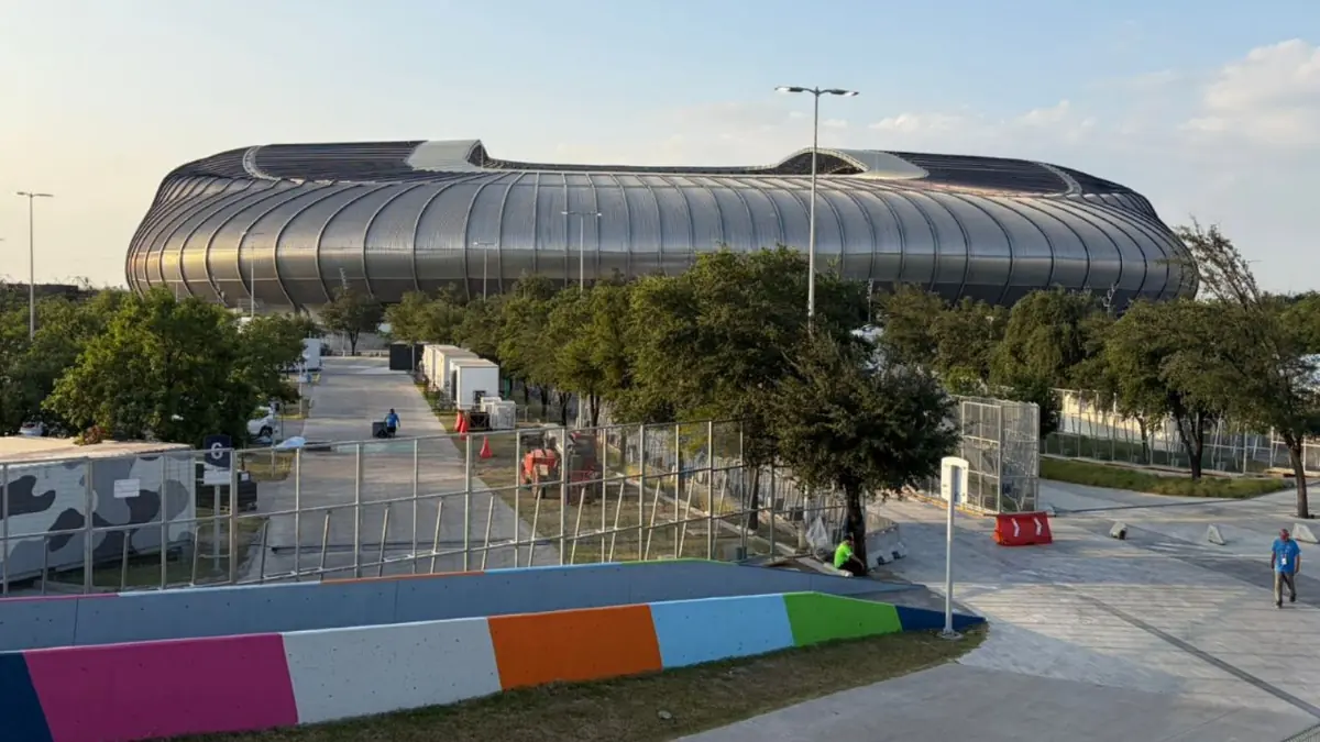 El Mundial ha impulsado la obra pública en sedes, incluyendo Nuevo León, cambiando el entorno urbano.