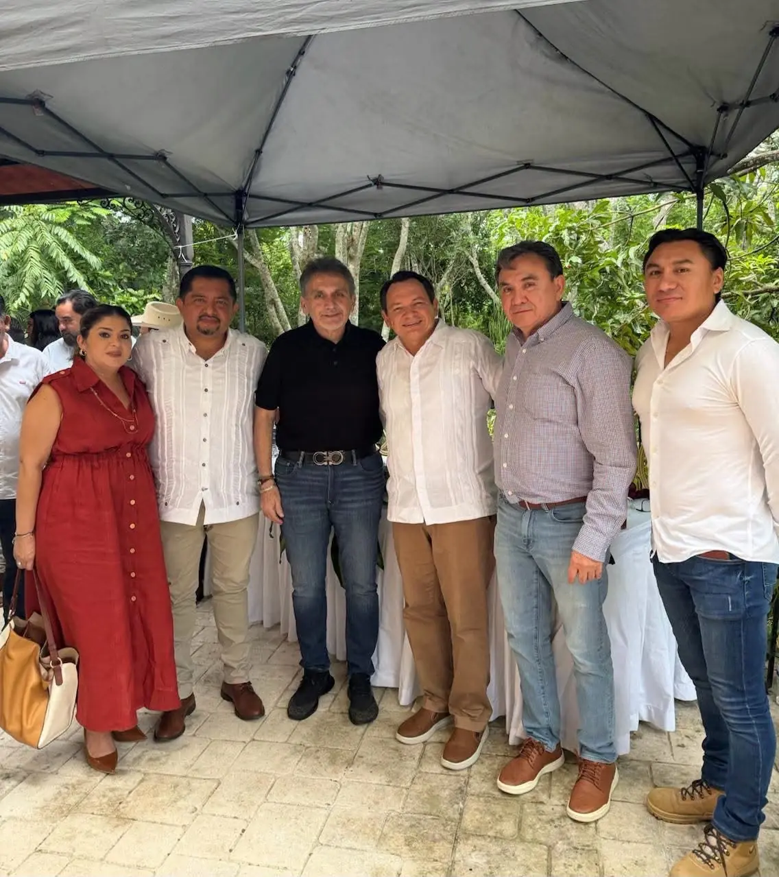 El político yucateco podría unirse al proyecto guinda, fortaleciendo sus lazos con el gobierno estatal y local.