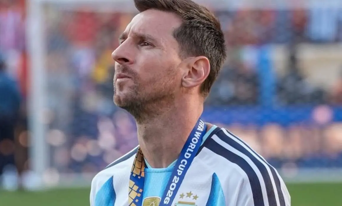 El capitán argentino agradece a los aficionados y resalta el esfuerzo del equipo tras perder contra España.