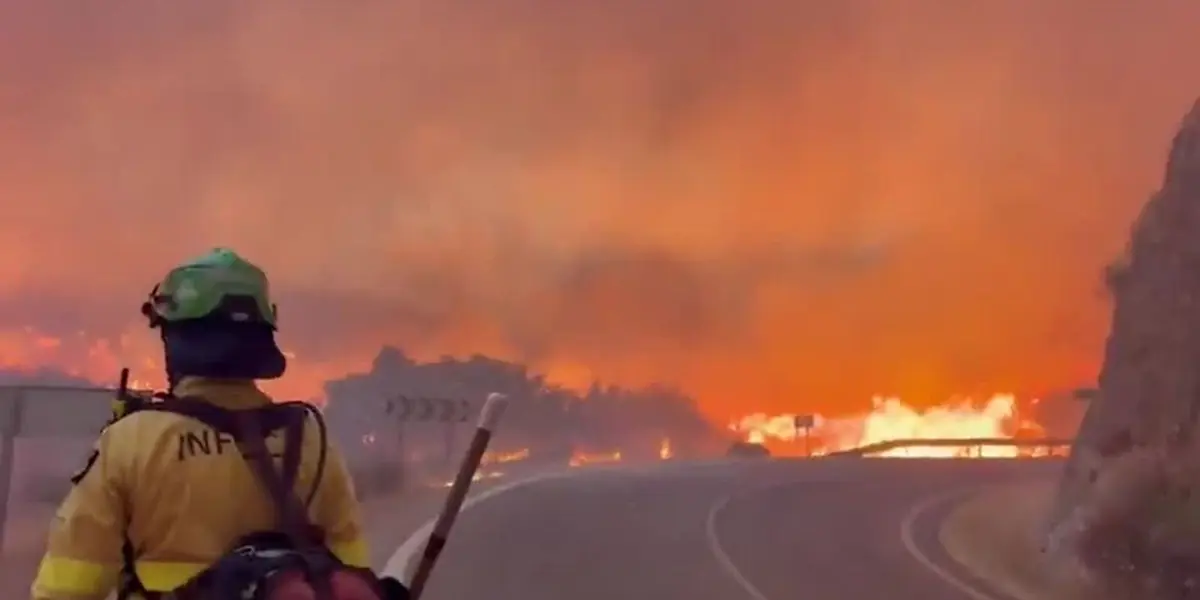 Las llamas han forzado la evacuación de casi 260,000 personas en la región.