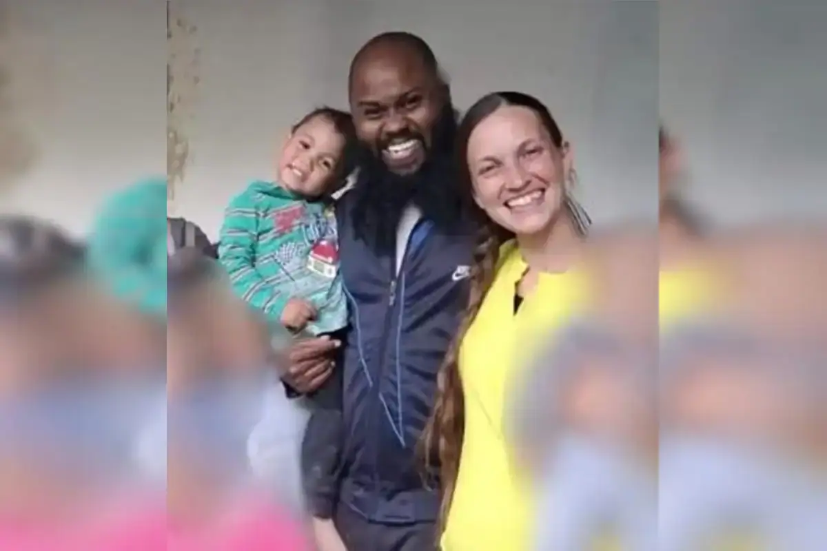 Un niño de tres años falleció tras ser golpeado por su padre; se indaga su historial delictivo.