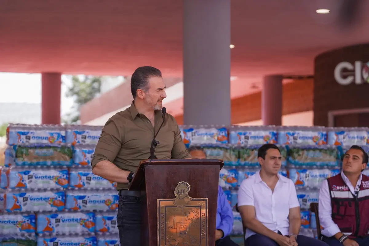 La colaboración de municipios busca atender la emergencia hídrica en García.
