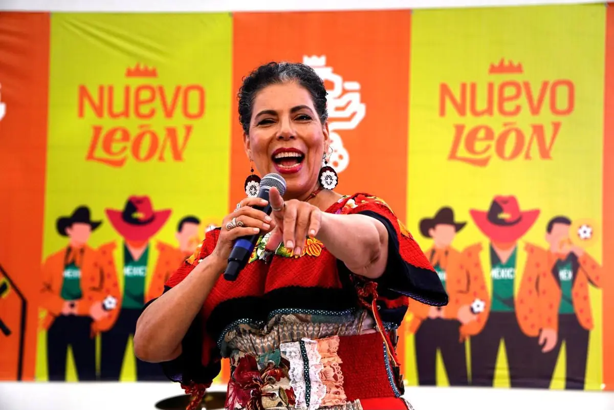 Artistas de renombre cautivan al público con un repertorio lleno de nostalgia y orgullo cultural.