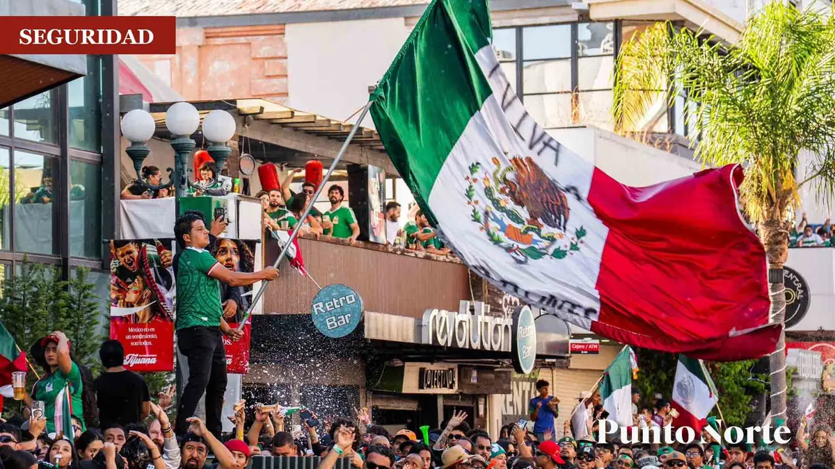 Una multitud de 17 mil asistentes se reunió para la transmisión del partido que eliminó a México del Mundial.