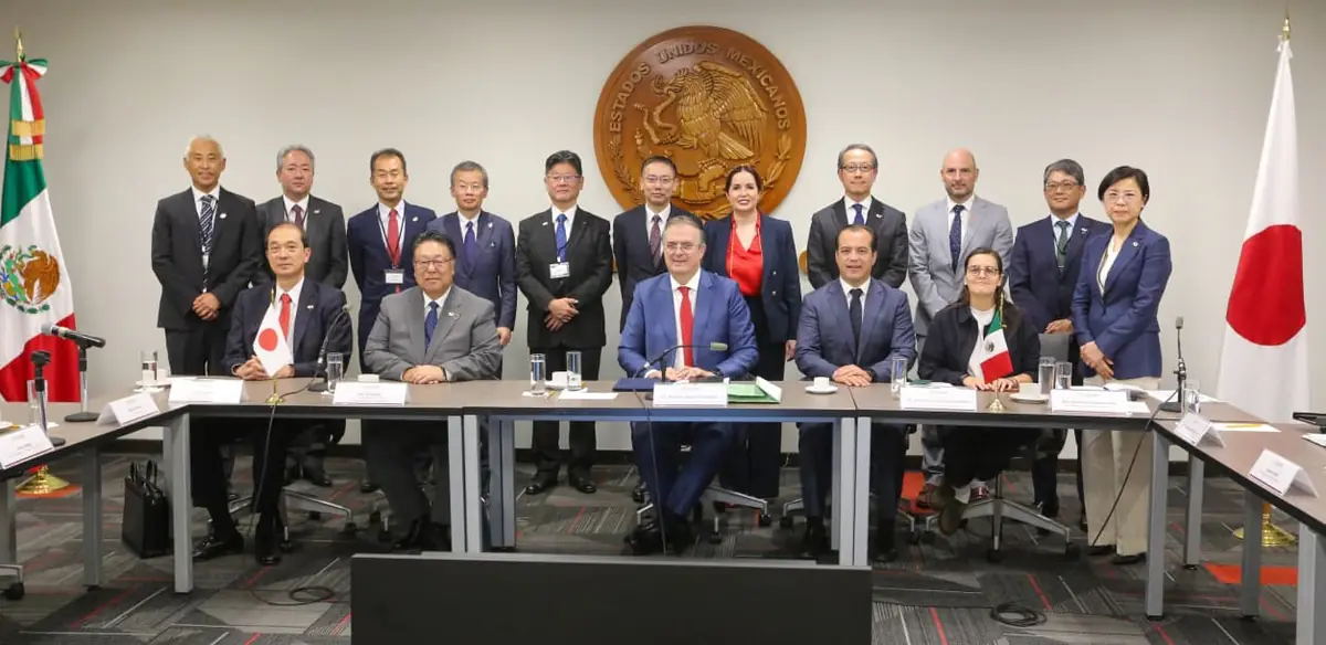 La reunión busca aumentar la presencia de empresas japonesas en el país y atender retos comerciales.
