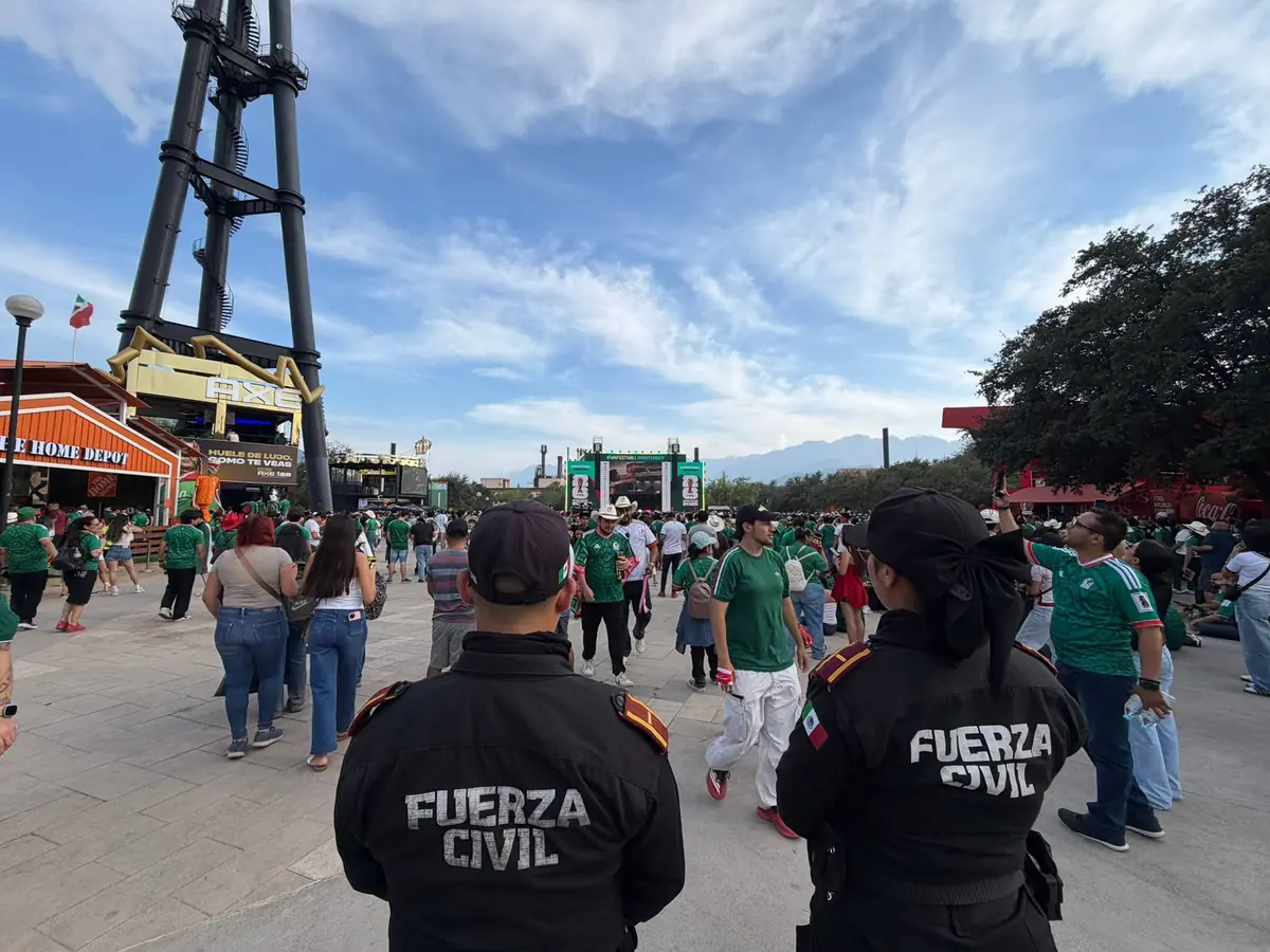 La seguridad se mantuvo en perfecto orden durante el partido México-Inglaterra.