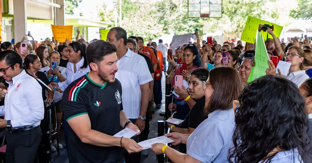 La tarjeta “Ayudamos a las Mujeres” facilitará el acceso a gastos de transporte y promoverá su autonomía económica.