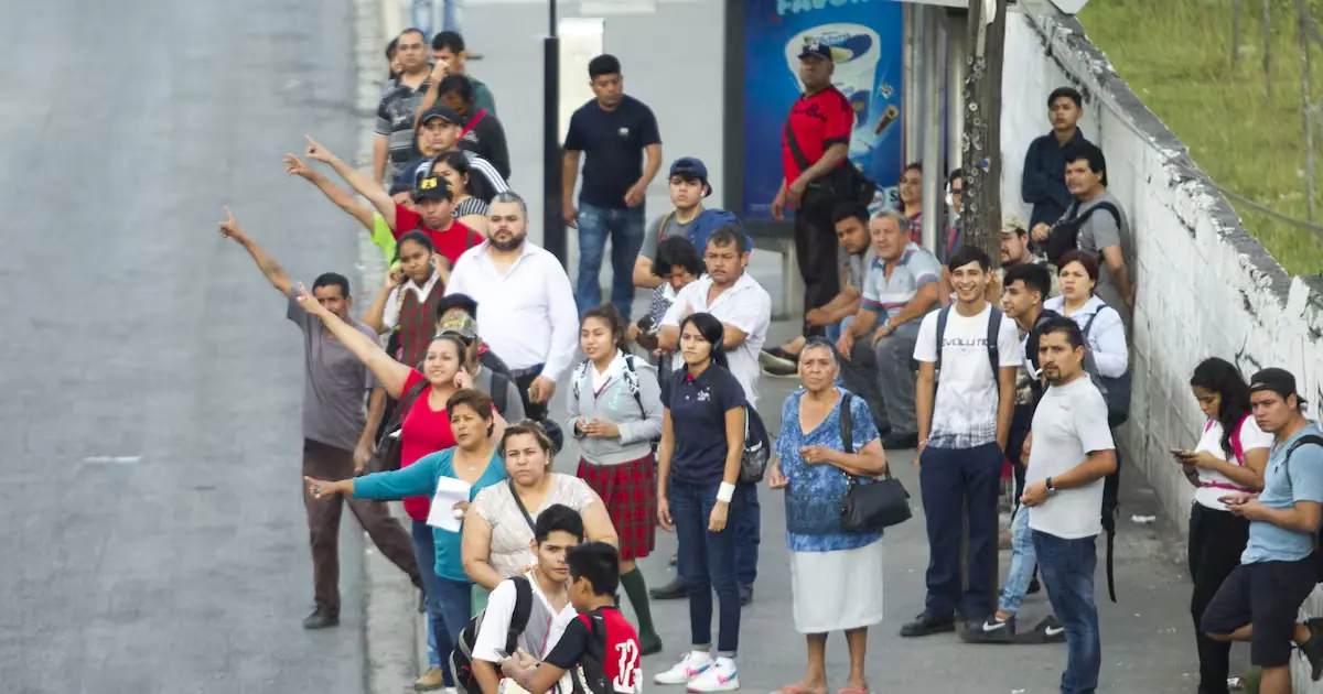 La nueva ruta entre El Cercado y Mederos facilitará el traslado en el sur de Monterrey.