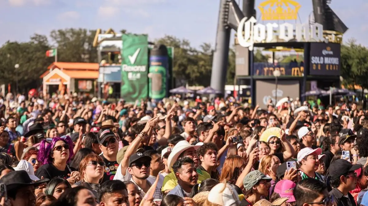 El evento gratuito marca un récord de asistencia y culmina con la final del Mundial y un concierto de Carín León.