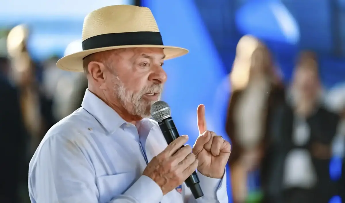 El Partido Liberal señala que Lula realizó propaganda electoral anticipada en un evento oficial.