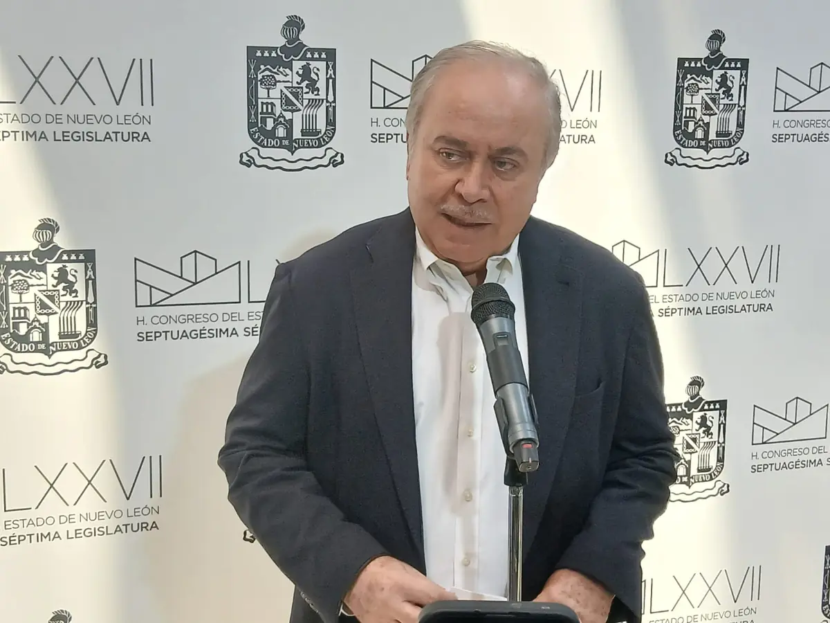 La propuesta busca incrementar la seguridad en vialidades de Nuevo León ante un aumento de estos delitos.
