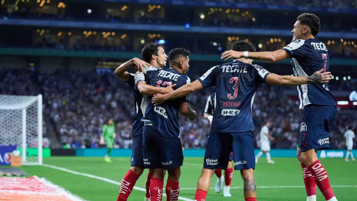 La victoria incluye un brillante doblete de Lucas Ocampos y destaca el buen juego colectivo del equipo.