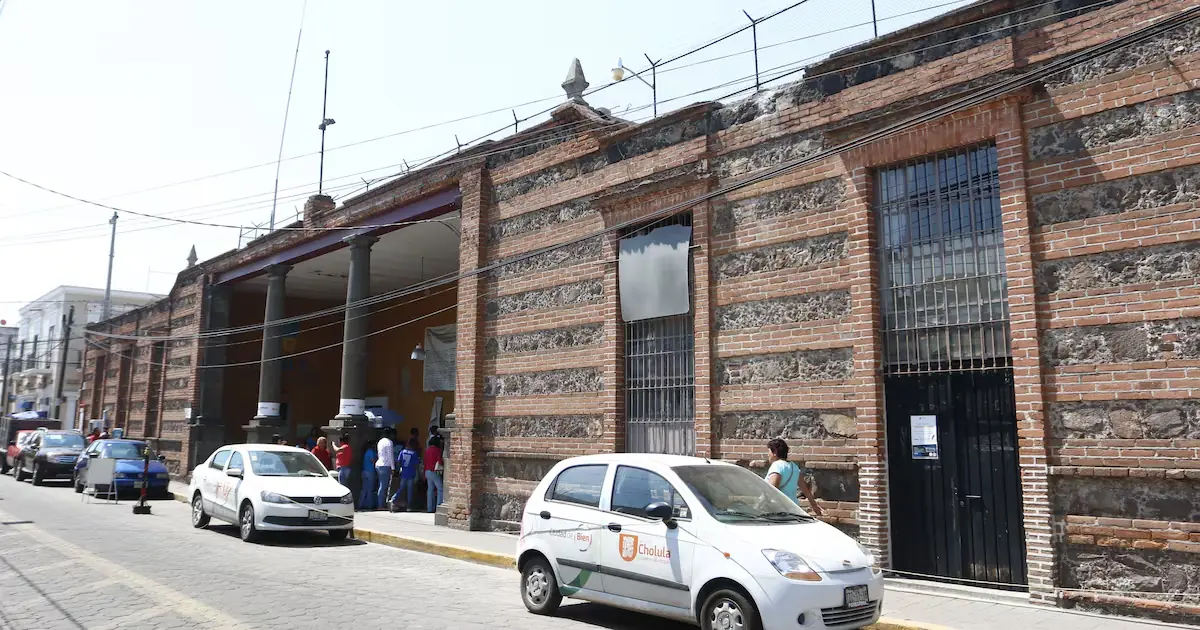 La búsqueda de un terreno adecuado ha pausado la edificación del centro penitenciario.