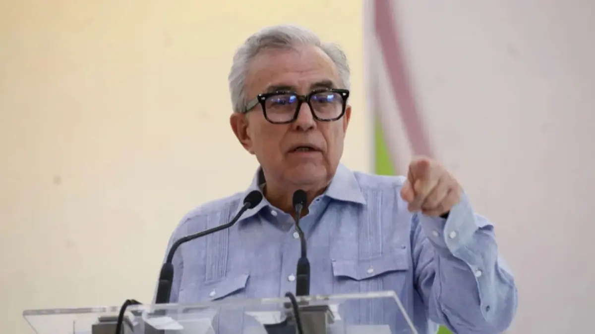 El gobernador con licencia de Sinaloa afirma que las acusaciones son falsas y forman parte de una campaña mediática.