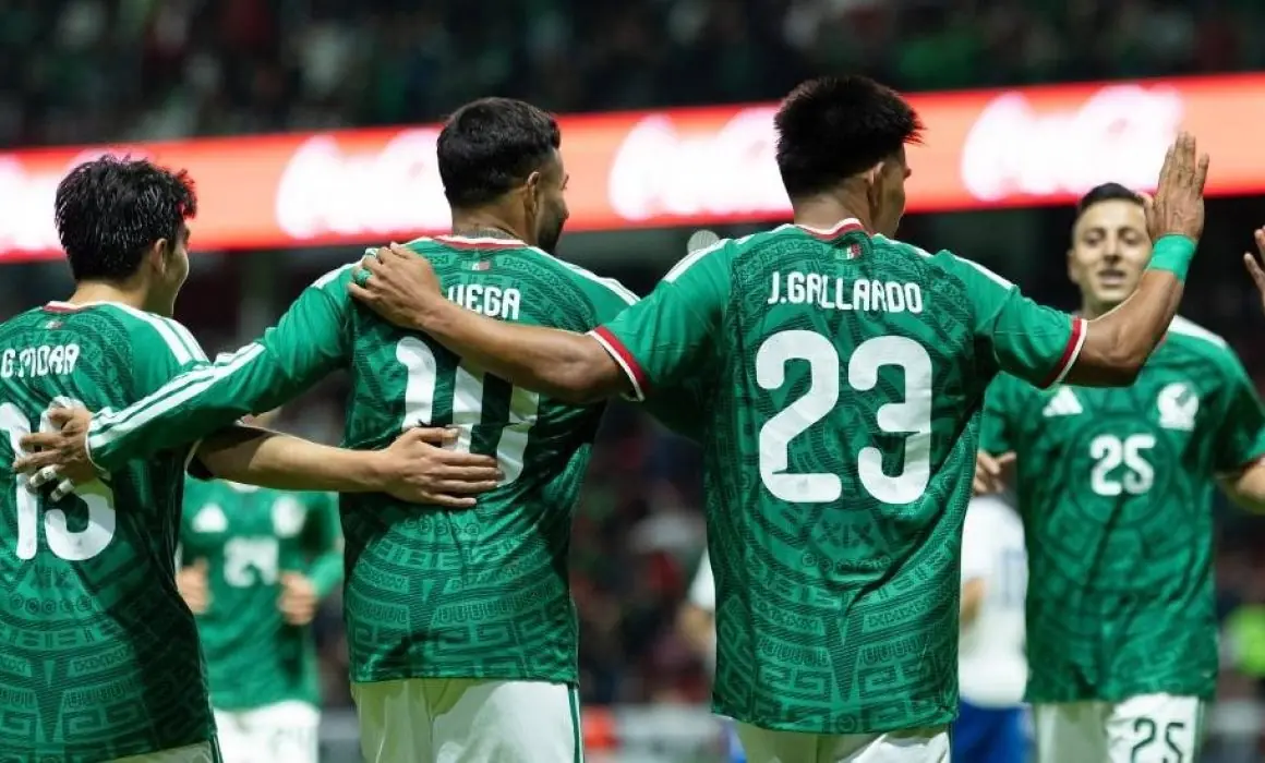 Se instalarán pantallas gigantes en Nuevo León para que los aficionados disfruten el partido en un ambiente familiar.