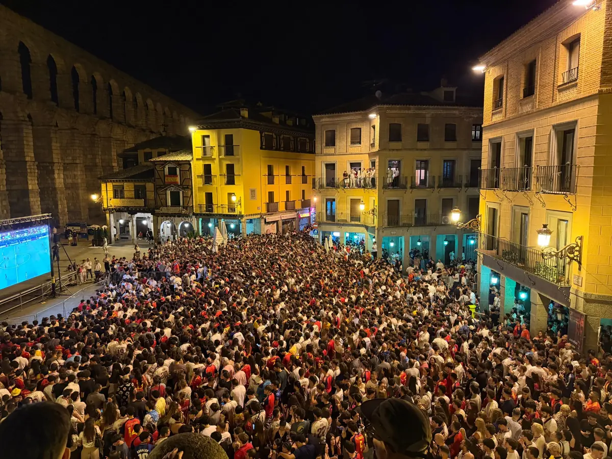 Los segovianos podrán seguir el partido entre España y Austria en un ambiente festivo y convivencial.