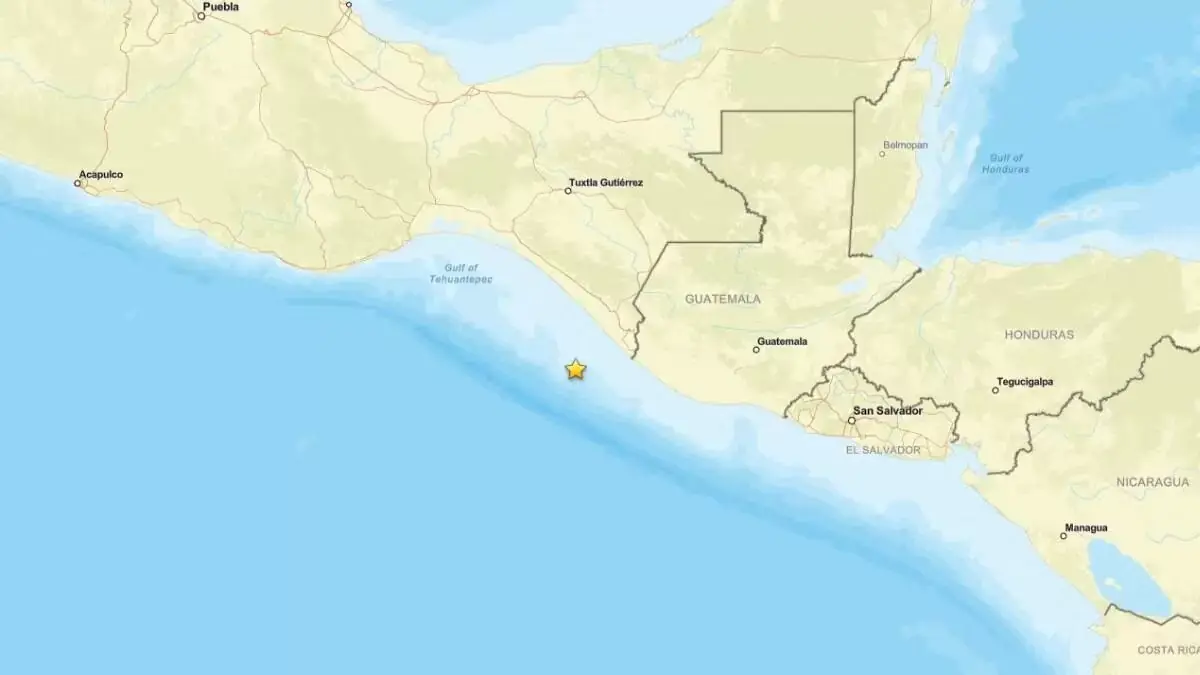 Un fuerte sismo en Chiapas genera precauciones en la región costera y alerta de tsunami.