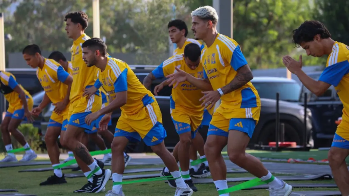 El delantero argentino no se unirá al equipo para el partido contra Atlético de San Luis mientras su futuro sigue incierto.