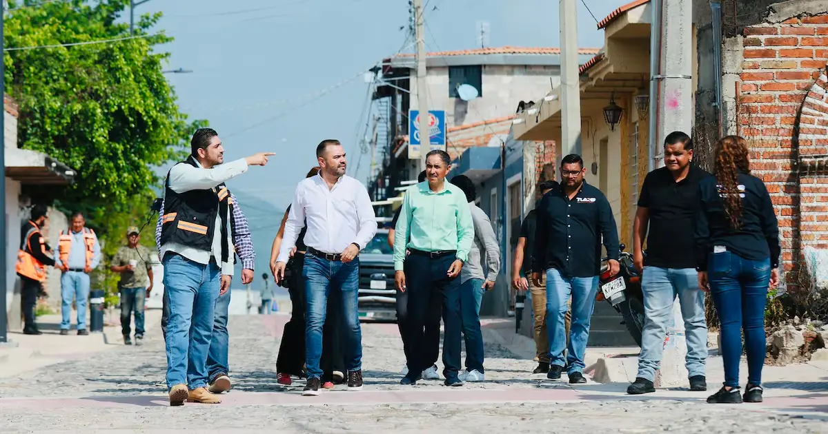 La rehabilitación busca mejorar la infraestructura y movilidad en la comunidad.
