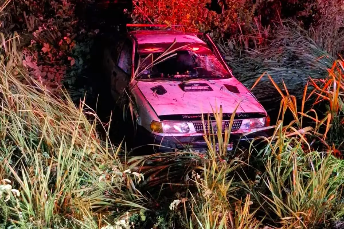 Un accidente automovilístico en la carretera federal 307 resultó en cuatro mujeres heridas, incluyendo dos menores.